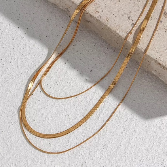 New 18K Gold Three Layers Snake Bone Chain Necklace, nice Necklace,cute Necklace - Picture 4 of 5